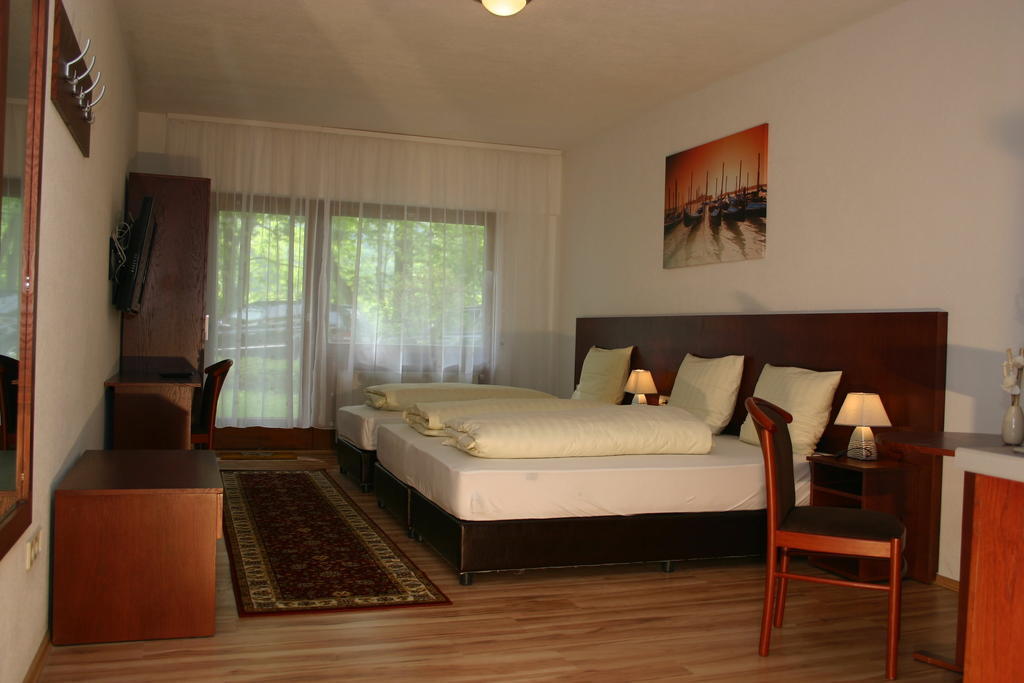 Apartment Traube Bad Urach Pokoj fotografie